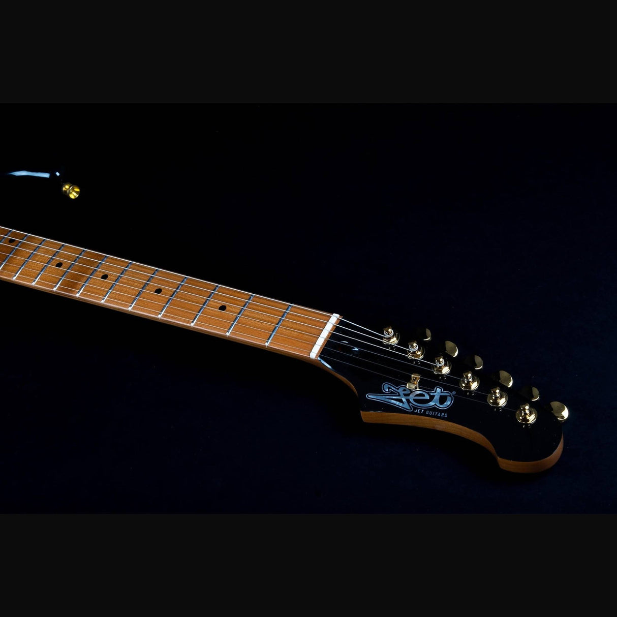 Jet Guitars JS-400 BKG elektrische gitaar - Zwart Gouden Hardware