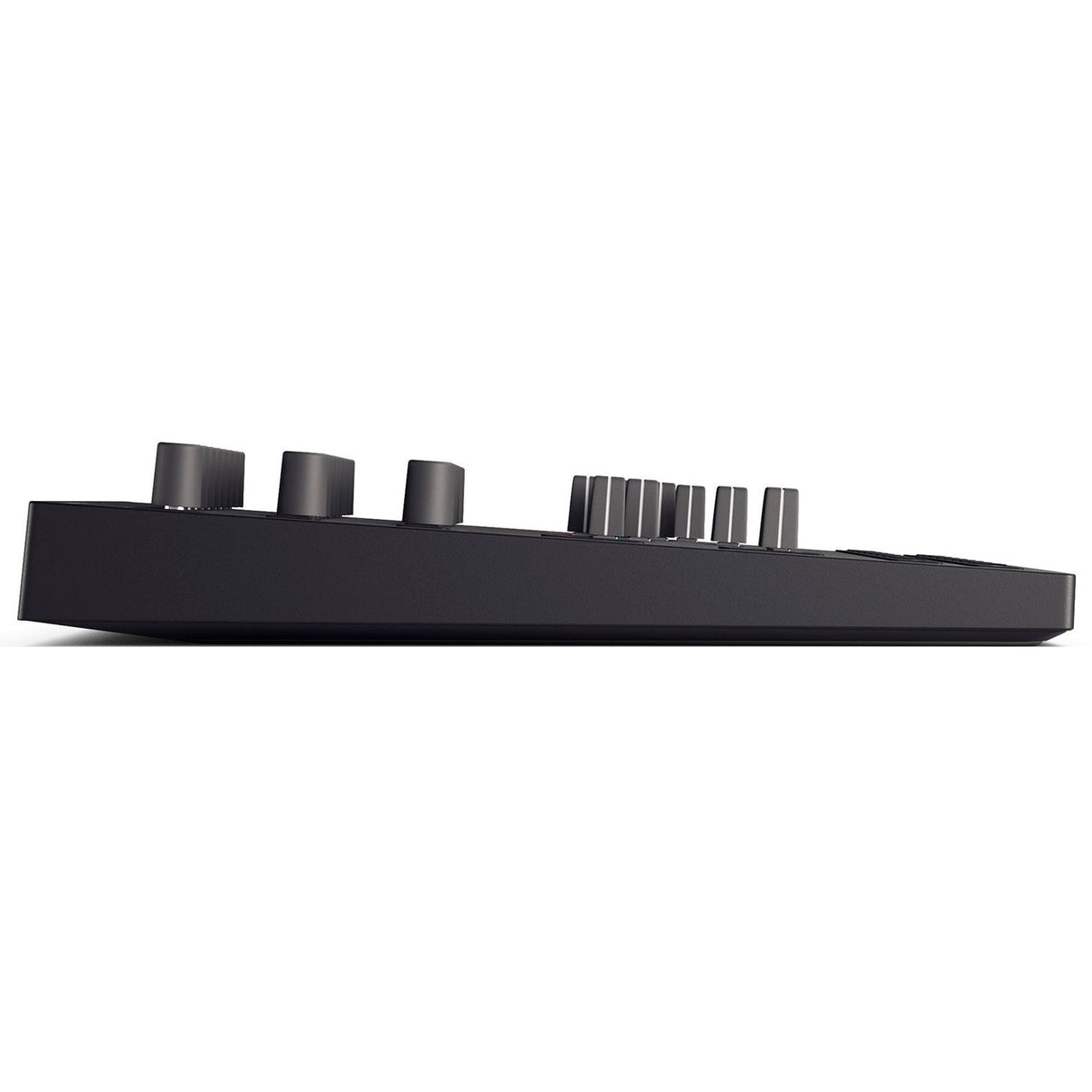 Novation Launch Control XL 3 – USB MIDI Controller met 8 Faders, 24 Encoders en OLED-display