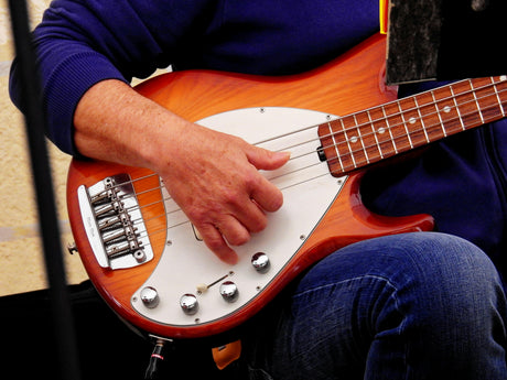 Basgitaar kopen of leren spelen? Alles wat je moet weten als beginner